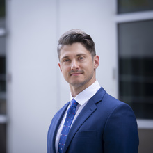 Headshot of Professor Chris Odinet 